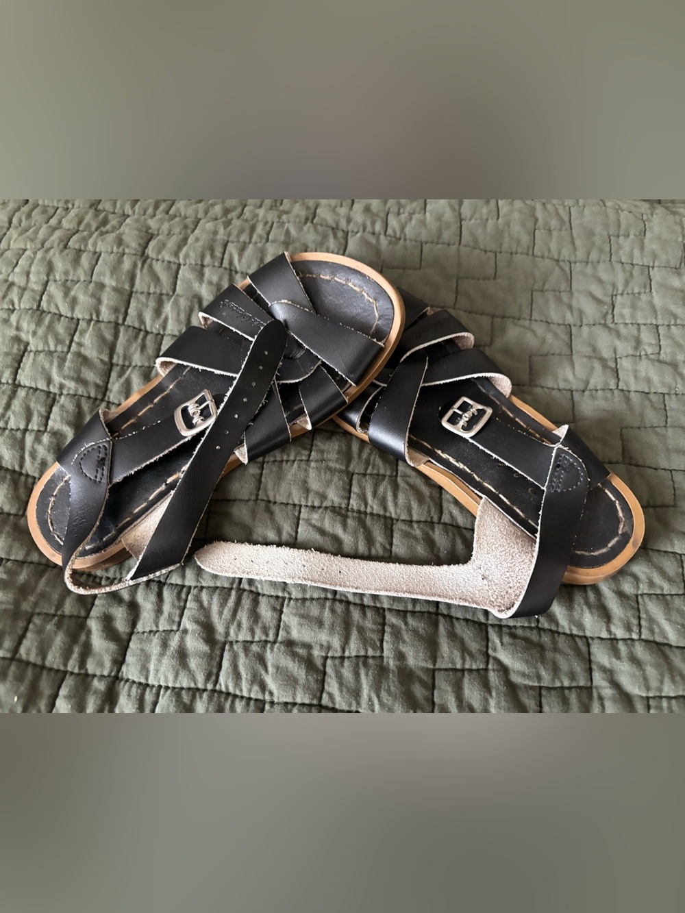 Kids black saltwater sandals; size 13